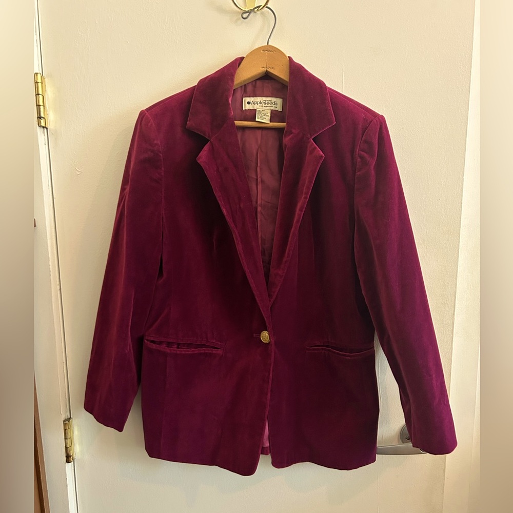 Women's Velvet Blazer in Magenta